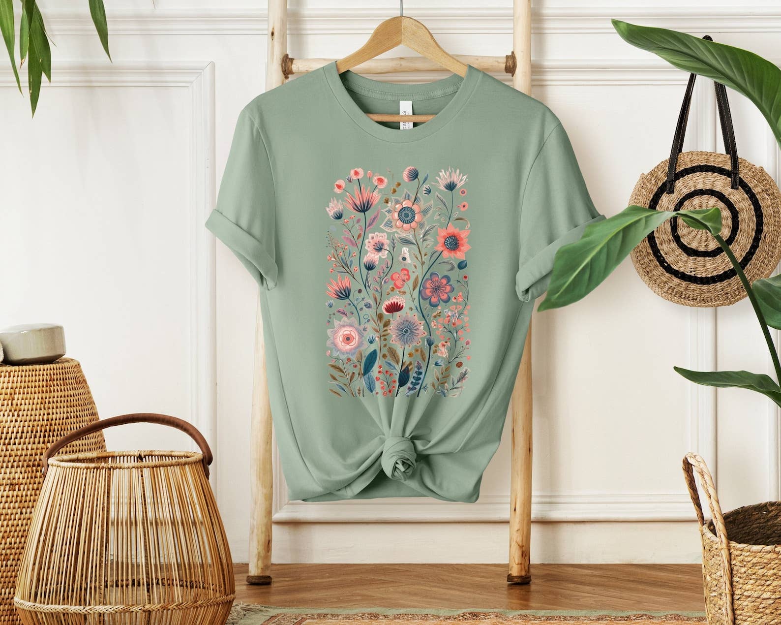 Botanical Tshirt - Pretty Shirts