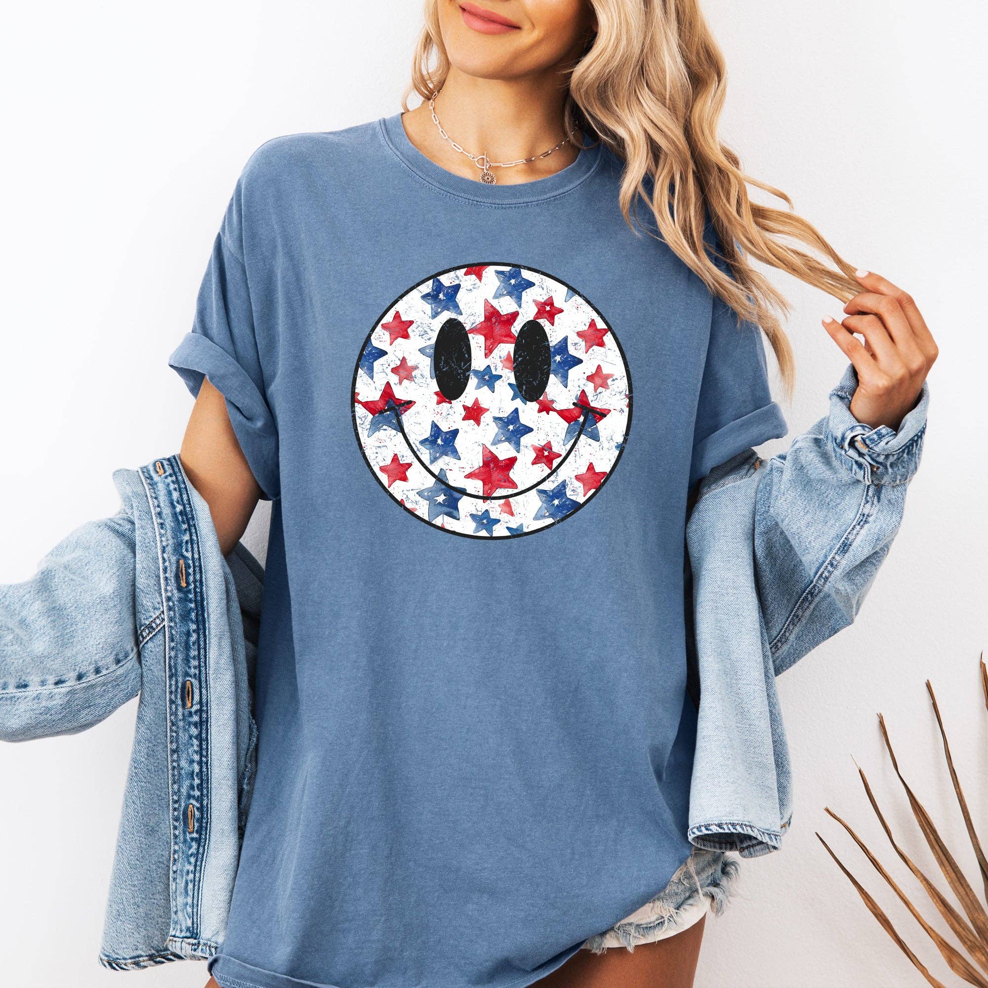 Retro Smiley Patriotic America USA 4th of July Tshirt