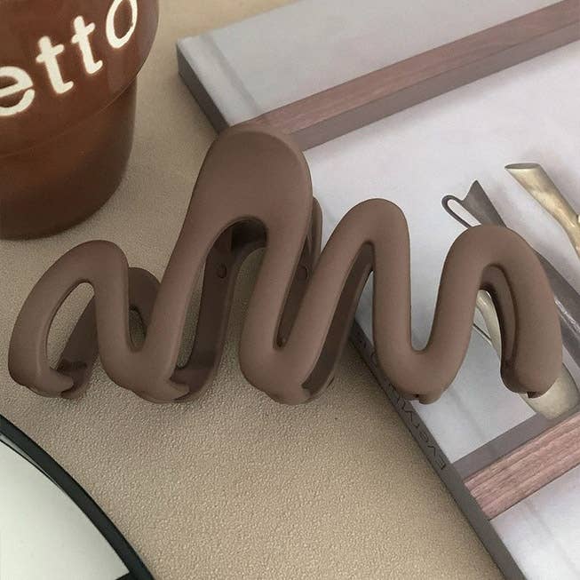 '.Matte Hair Clips