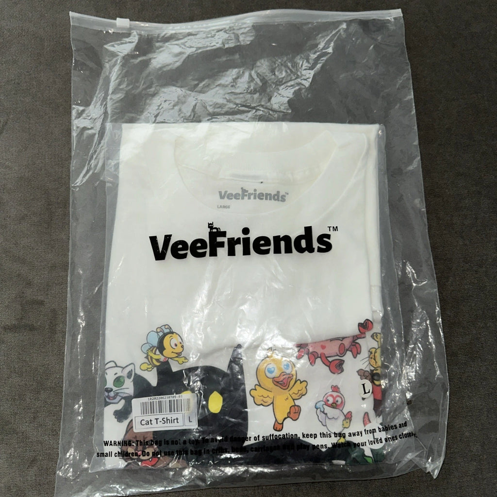 VeeFriends Exclusive Friends and Family Tee Size Large Brand New