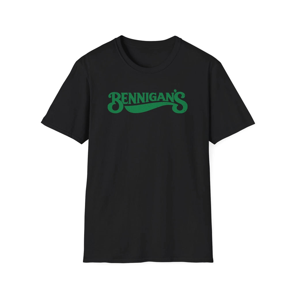 Bennigan's T-shirt 80's 90's Bennigans logo Irish classic distressed vintage