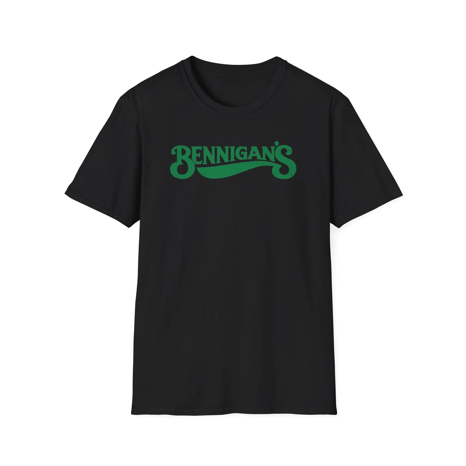 Bennigan's T-shirt 80's 90's Bennigans logo Irish classic distressed vintage