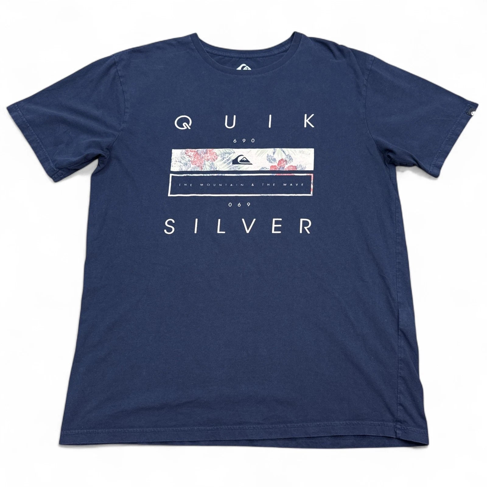 Quiksilver T Shirt Mens Size Large Blue Regular Fit Y2K Surf Skate Graphic Tee