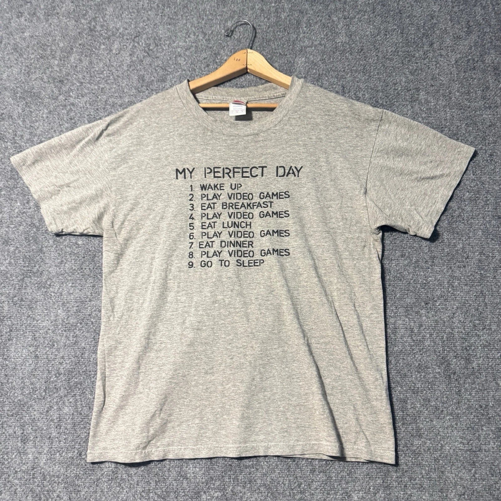 Tennessee River T-Shirt Men’s Large My Perfect Day Pullover Gray/Black Y2K