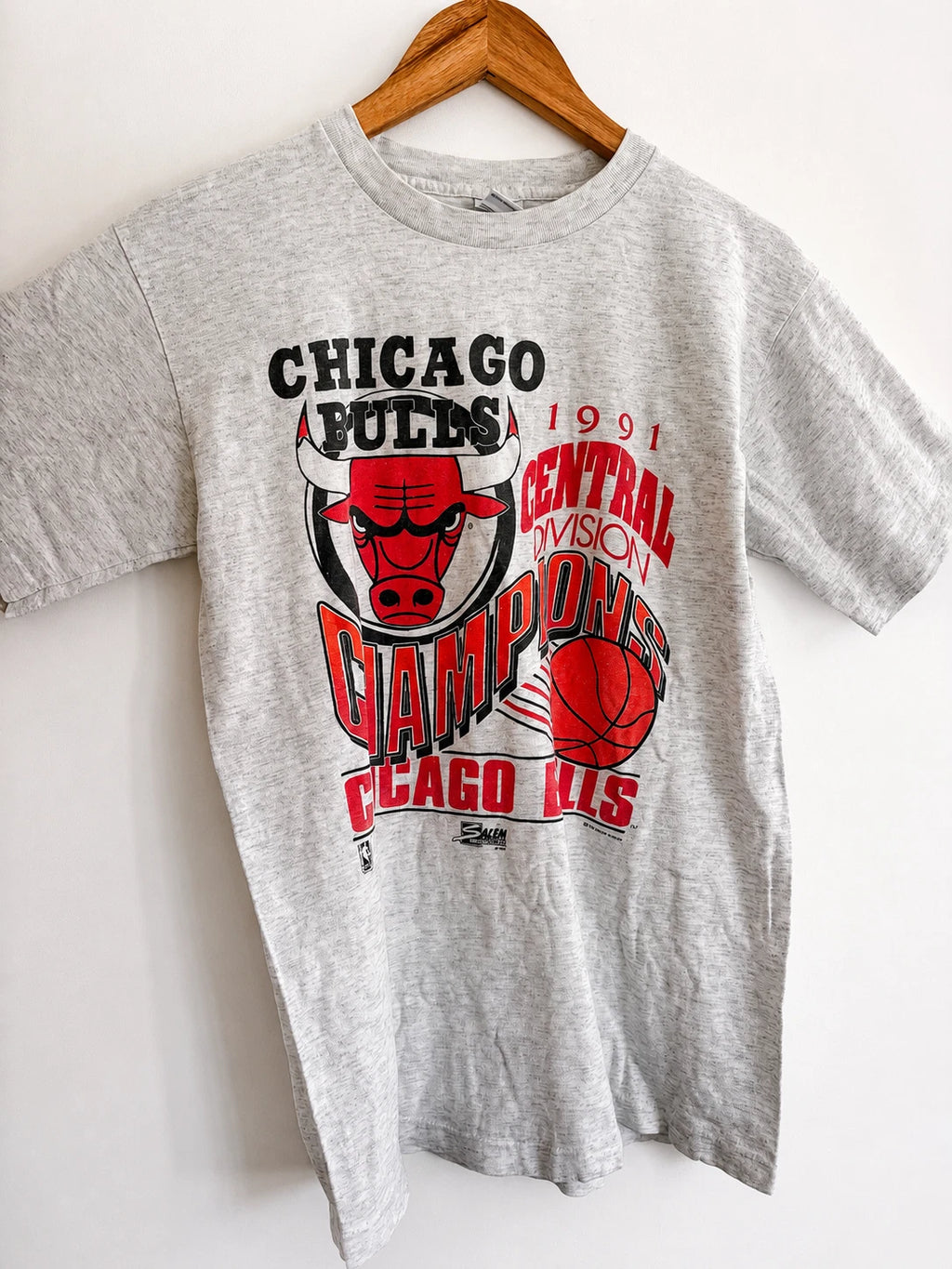 Vintage 1991 NBA Chicago Bulls Central Division Champions T Shirt