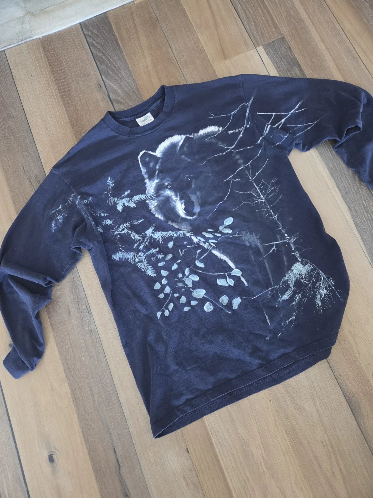 Vintage Y2k Style Wolf Nature Long Sleeve Size L