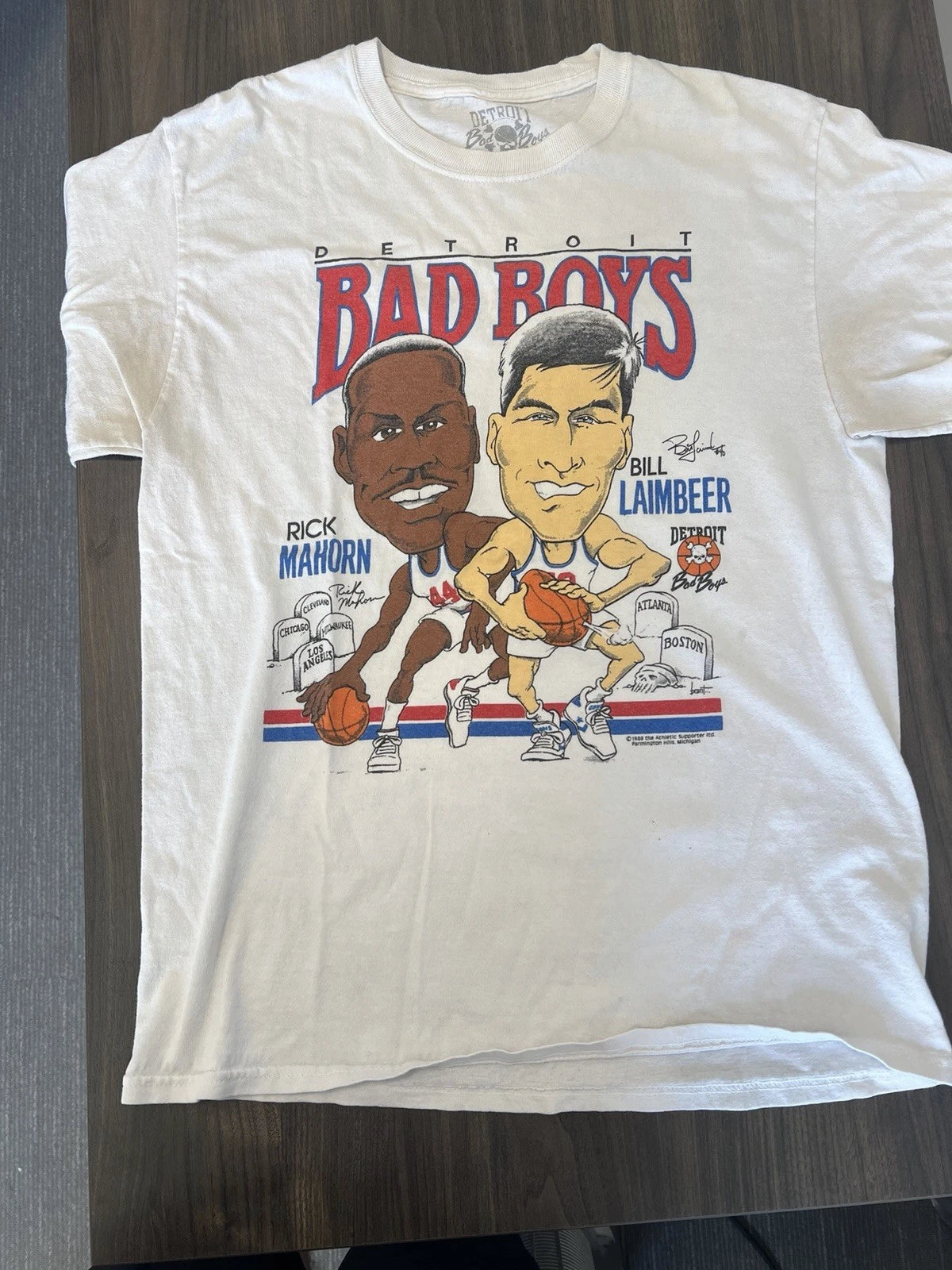 Vintage. Detroit Bad Boys (Detroit Pistons) Basketball 1989 White Shirt - Medium