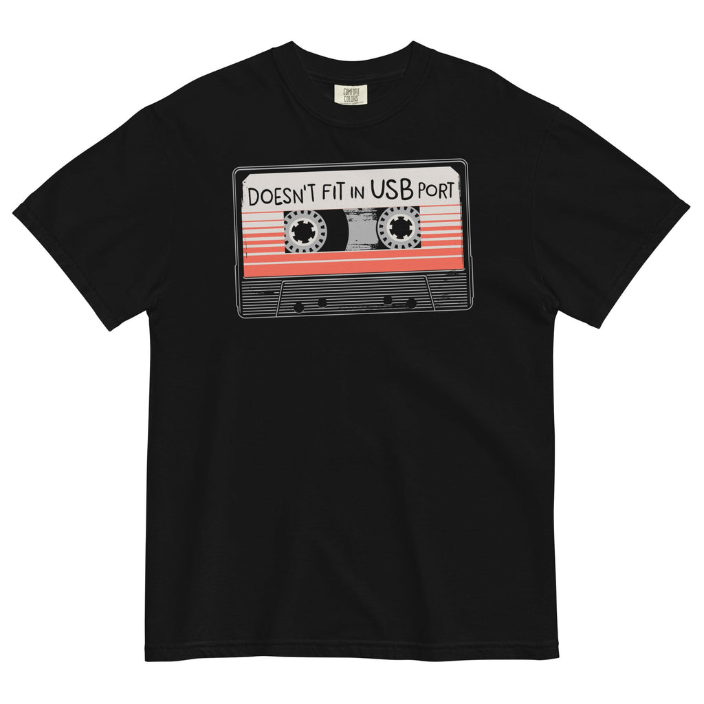 Doesn't Fit In USB Port Men's Relaxed Fit Tee