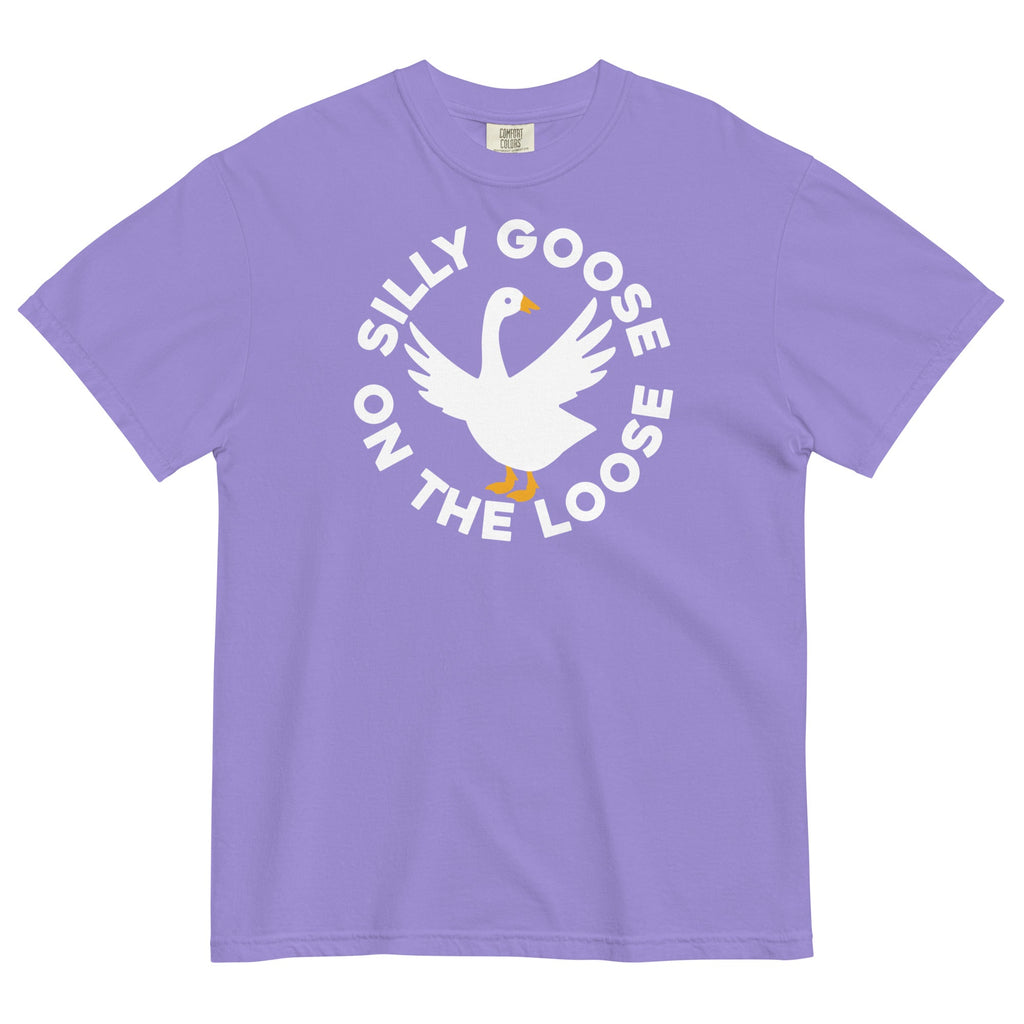 Silly Goose On The Loose Men's Relaxed Fit Tee