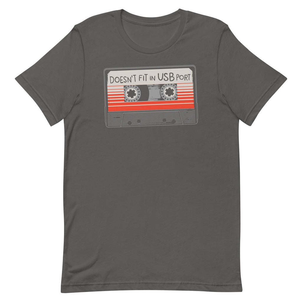 Doesn't Fit In USB Port Men's Signature Tee